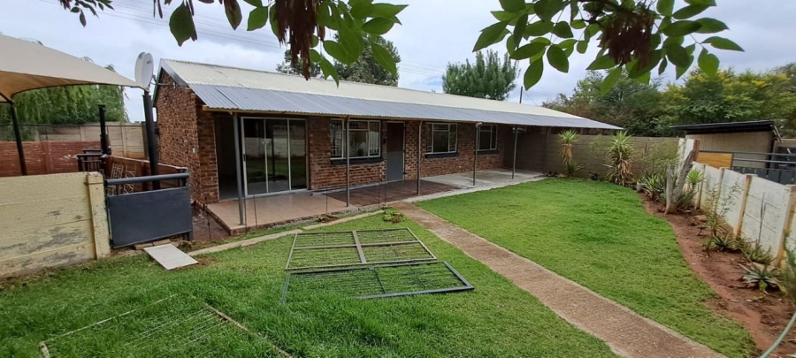 15 Bedroom Property for Sale in Kellys View Free State